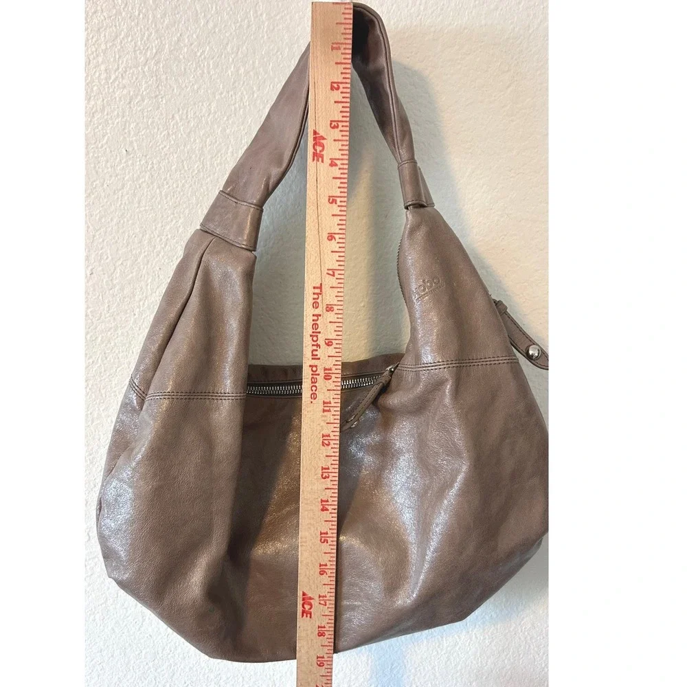 Hobo International Metallic Taupe Leather Slouchy Shoulder Bag Bohemian Purse